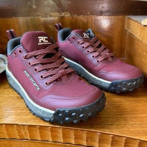 Ride Concepts mountain biking shoes - women’s size 6